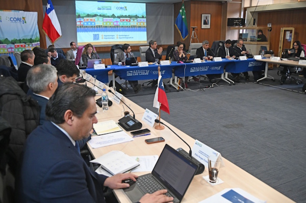 Gobierno Regional de Los Lagos aprueba ambiciosa cartera FRIL 2025 con foco en infraestructura comunitaria y desarrollo local