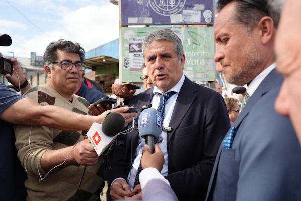 Con respaldo del Gobierno Regional, calle Antonio Varas reabre su tránsito tras cinco años de obras en Puerto Montt