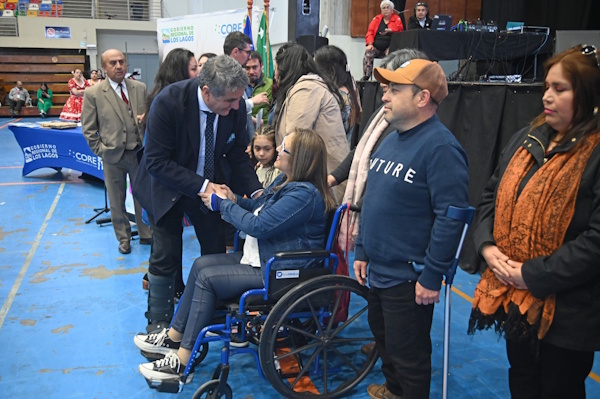 Gobierno Regional de Los Lagos entrega Fondo Comunidad 2025 a organizaciones sociales de la provincia de Llanquihue