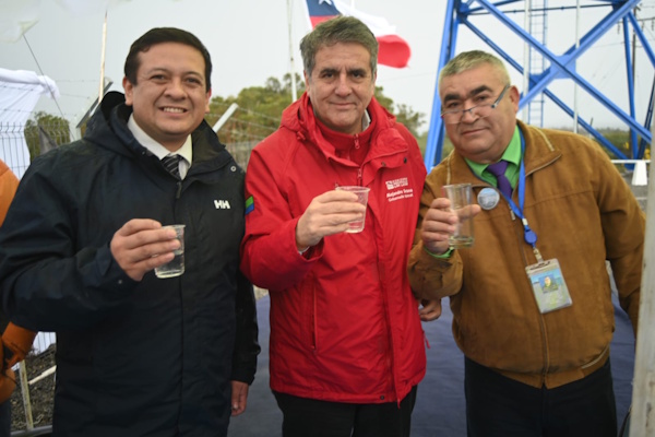 ISLA QUENU CELEBRA LA LLEGADA DEL AGUA POTABLE TRAS 15 AÑOS DE ESPERA