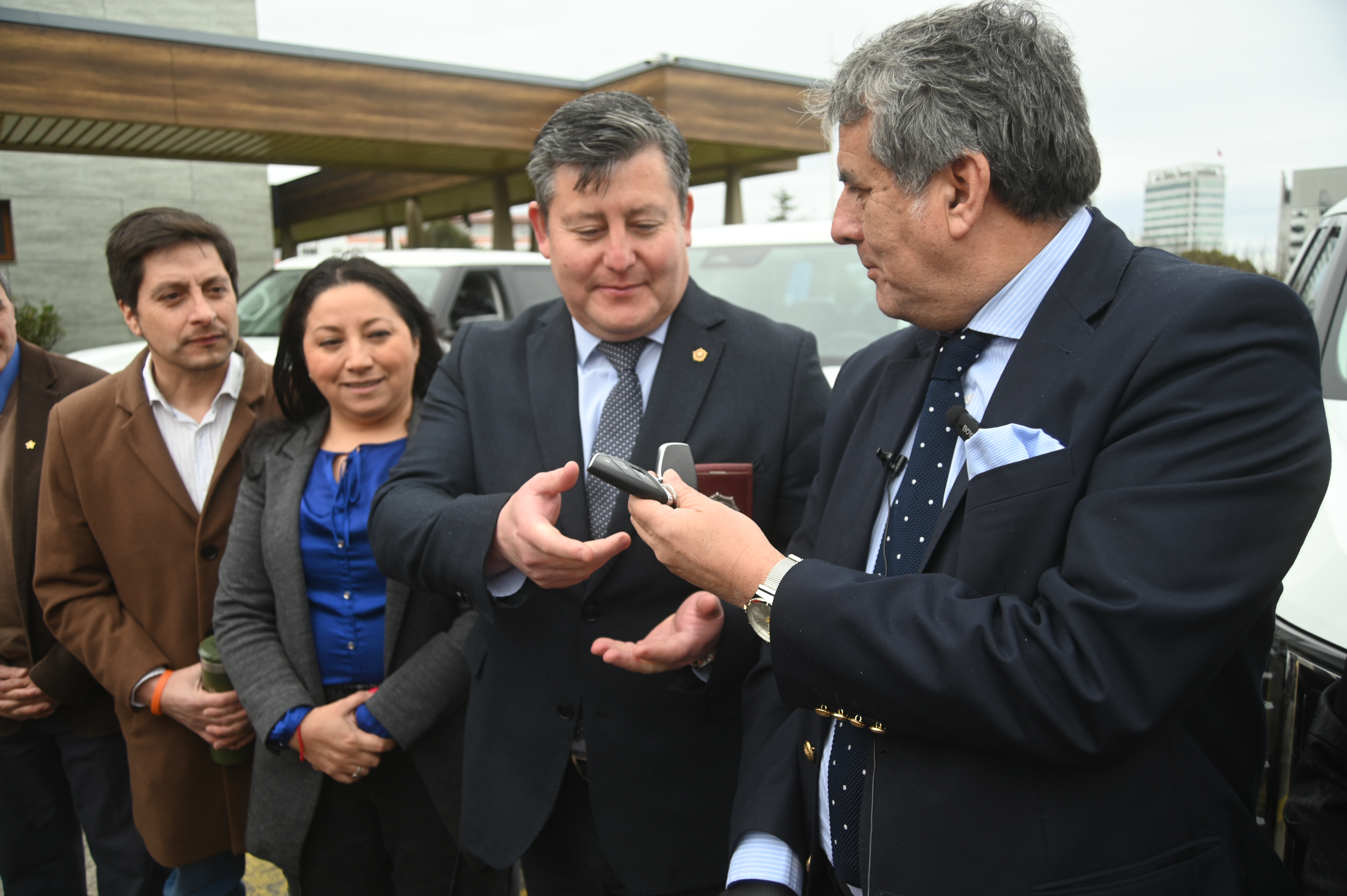 Gobierno Regional entrega nuevos vehículos a la PDI y refuerza compromiso con la seguridad pública