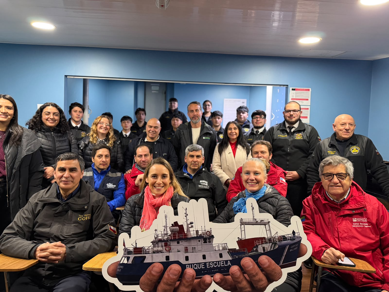 BIM Capitán Williams realiza su primera navegación formativa con estudiantes, en el marco del programa de capital humano marítimo portuario.