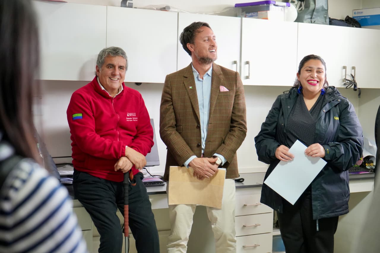Gobernador Santana recorre espacio donde se proyecta el futuro Centro de Neurodivergencia en Puerto Montt