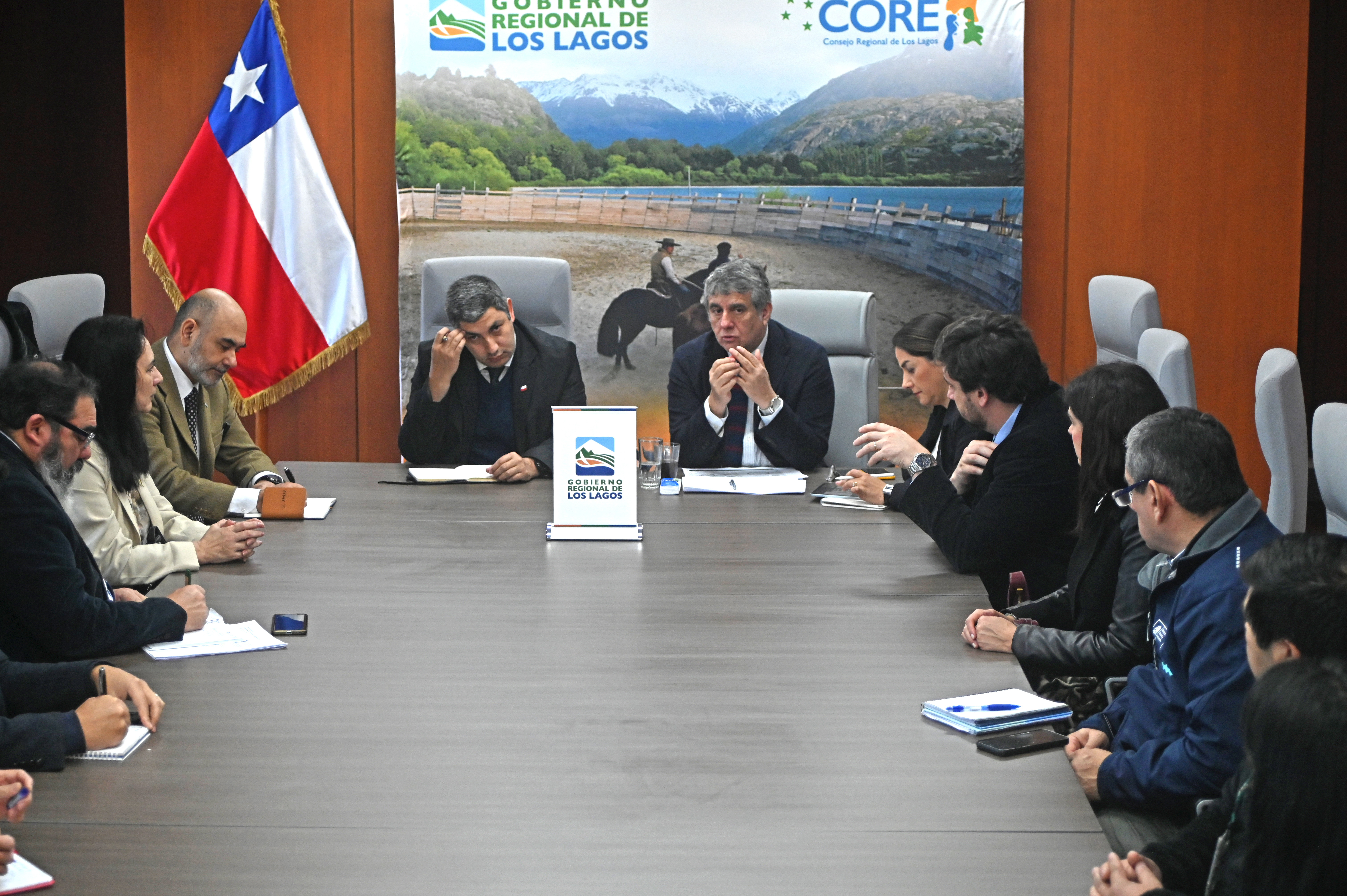 Gobernador Santana lanza Plataforma de Nudos Críticos para destrabar inversión y acelerar generación de empleo en Los Lagos