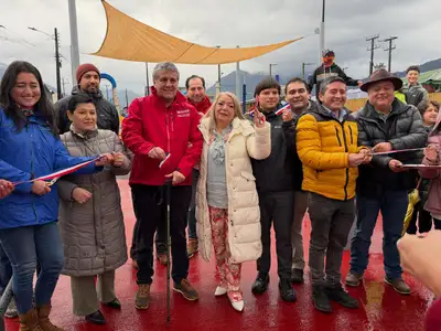 Hualaihué celebra inauguración de mercado, plaza y cancha financiados por el Gobierno Regional