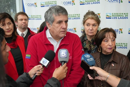 Gobernador Alejandro Santana anuncia plan para generar 5.600 nuevos empleos en la Región de Los Lagos