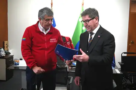 Gobernadores Regionales entregan al ministro de Economía cartera de más de 900 proyectos que proyectan generar cerca de 27 mil empleos