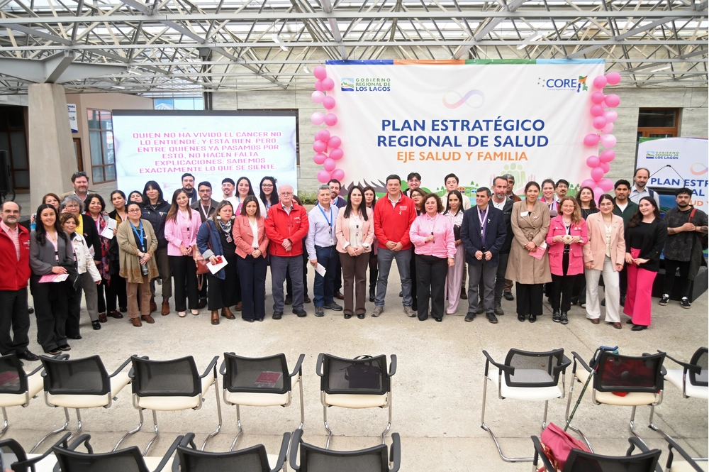 Gobierno Regional de Los Lagos refuerza compromiso con la prevención del cáncer de mama a través de jornadas de sensibilización y mamografías